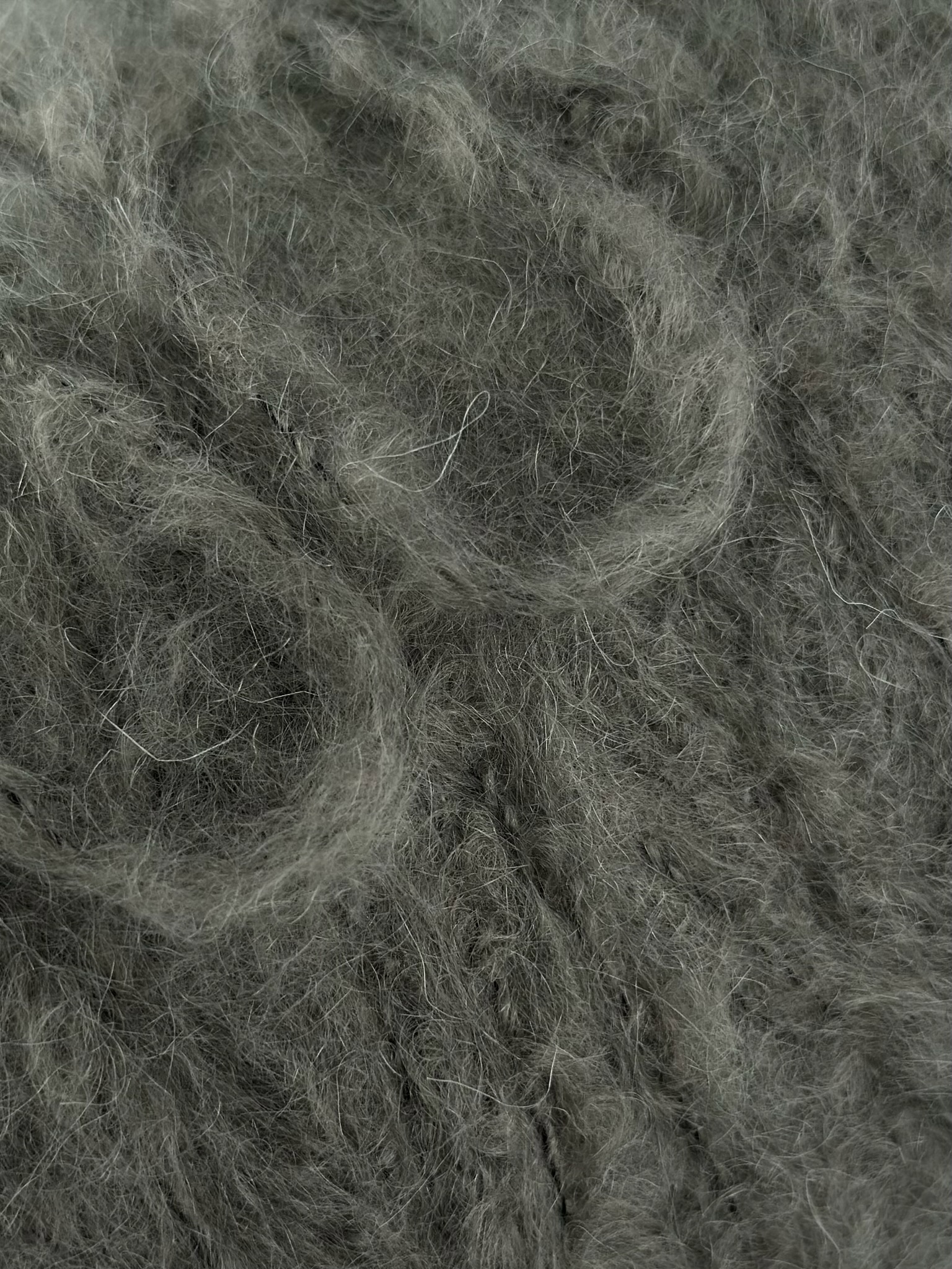 Big Mohair col. Grau – 50% Mohair 24% Merinowolle 18% Alpaka – ca. 150 m / 100 g | Zimpfer Wolle Selezione